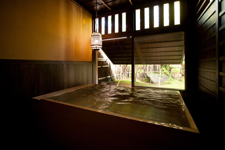 Kokonoe Semi-Outdoor bath
