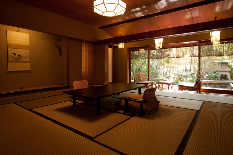 Tsukikage Main room